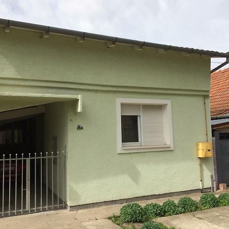 Apartman Melody Sombor Extérieur photo