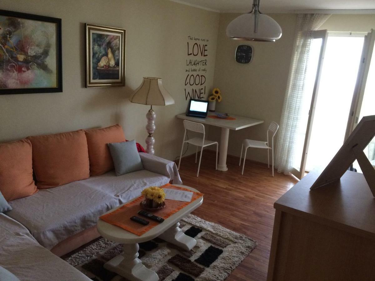 Apartman Melody Sombor Extérieur photo